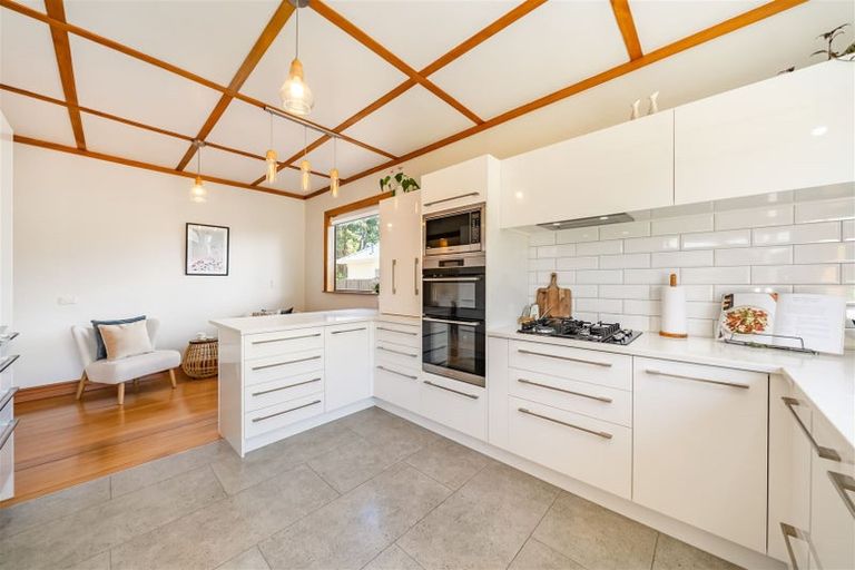 Photo of property in 7 Thornycroft Avenue, Epuni, Lower Hutt, 5011