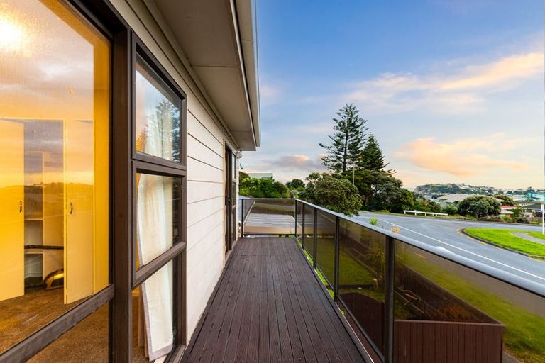 Photo of property in 2 Te Pene Avenue, Titahi Bay, Porirua, 5022