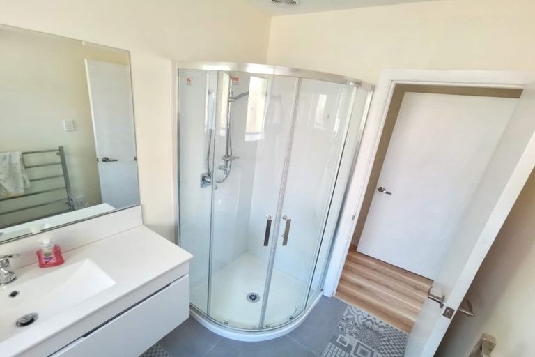 Photo of property in 19 Solway Avenue, Ilam, Christchurch, 8041