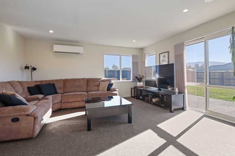 Photo of property in 15 Ruru Place, Oxford, 7430