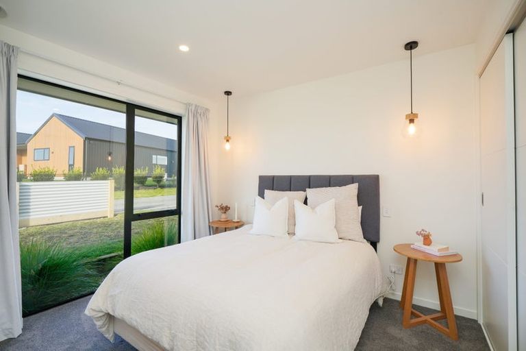 Photo of property in 6 Chatham Rise, Seaward Bush, Invercargill, 9812