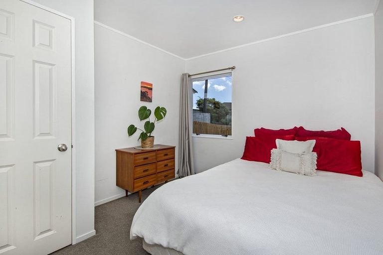 Photo of property in 32 Ridgeway Drive, Te Kamo, Whangarei, 0112