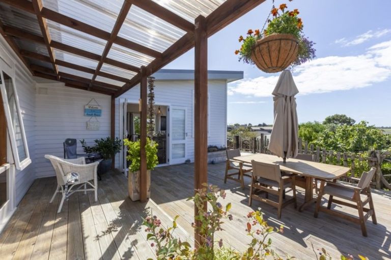 Photo of property in 13 Ngaio Road, Raumati Beach, Paraparaumu, 5032