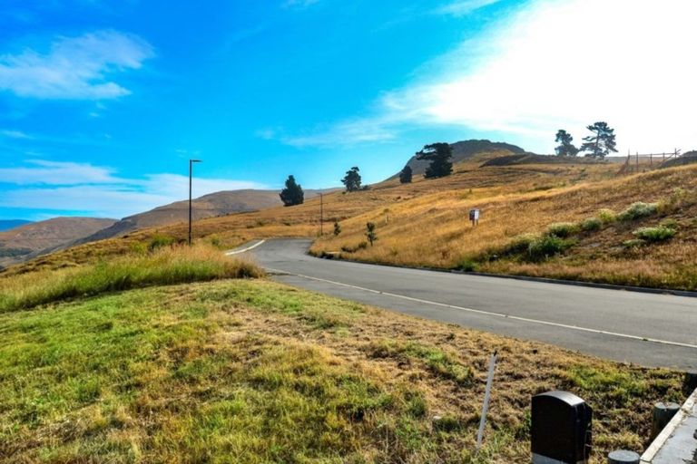 Photo of property in 3 Oxenhope Road, Richmond Hill, Christchurch, 8081