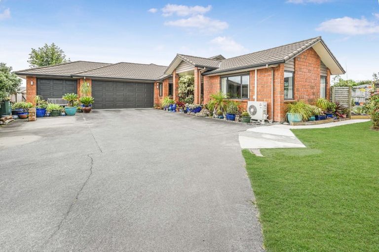 Photo of property in 70 Te Huia Drive, Flagstaff, Hamilton, 3210