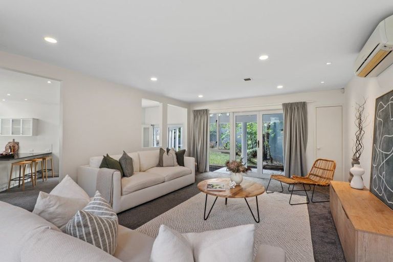Photo of property in 19 Enticott Place, Huntsbury, Christchurch, 8022