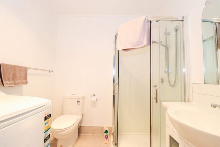 Photo of property in 16 Studfall Street, Pakuranga Heights, Auckland, 2010