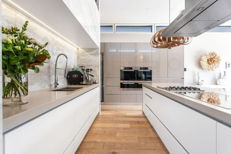 Photo of property in 455 Sawyers Arms Road, Harewood, Christchurch, 8051