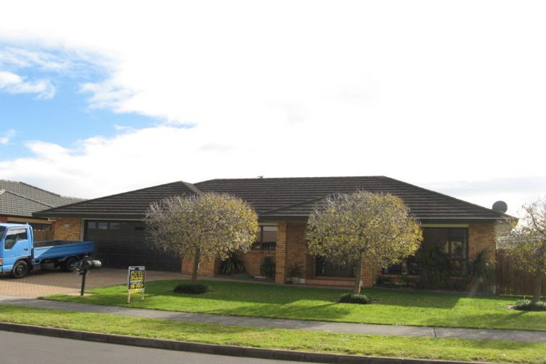 Photo of property in 39 Glenross Drive, Wattle Downs, Auckland, 2103