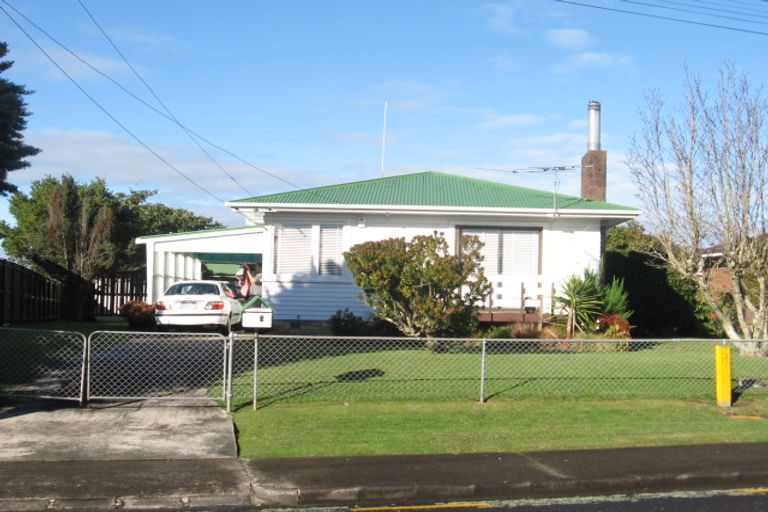 Photo of property in 5 Adams Road, Manurewa, Auckland, 2102