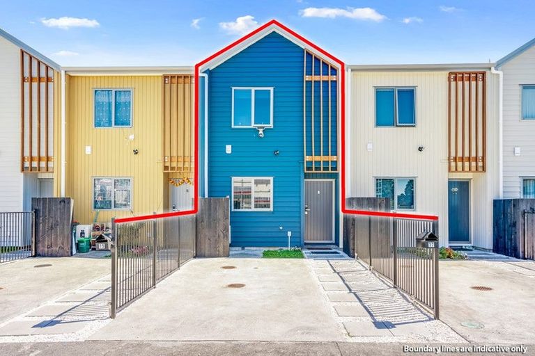 Photo of property in 17 Valour Lane, Papakura, 2110