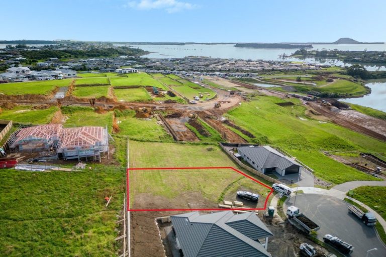 Photo of property in 19 Oyster Place, Omokoroa, 3114
