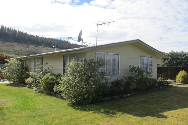 Photo of property in 73 Hazlett Street, Clyde, 9330