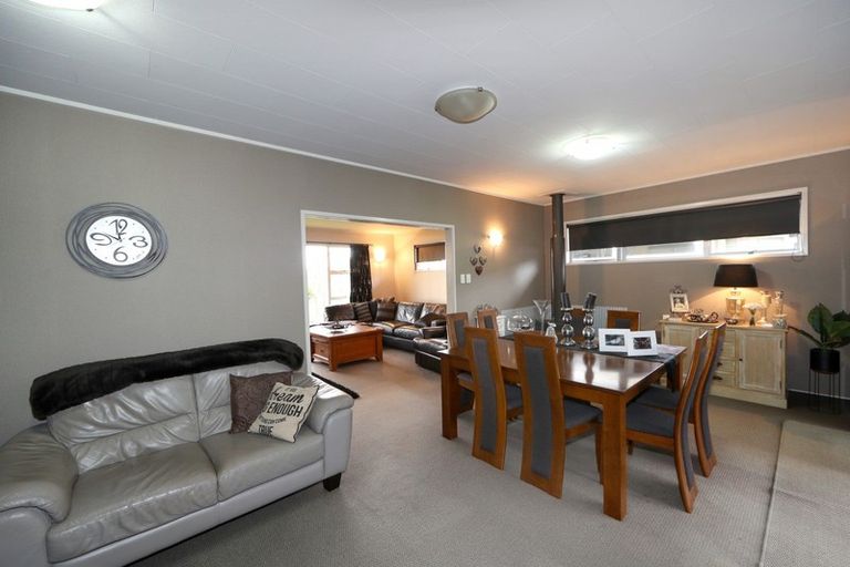 Photo of property in 92 Napier Road, Havelock North, 4130