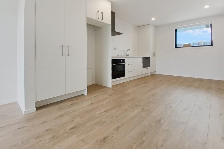 Photo of property in 6/4 Mead Street, Avondale, Auckland, 1026