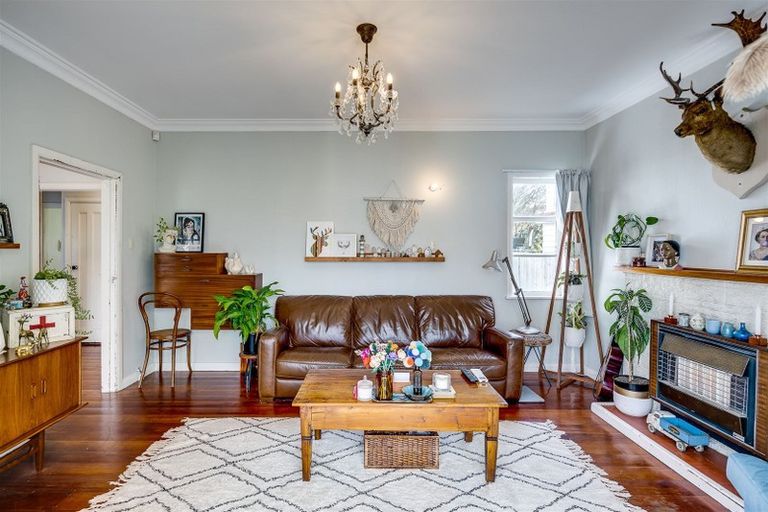 Photo of property in 2/33 Nuffield Avenue, Marewa, Napier, 4110