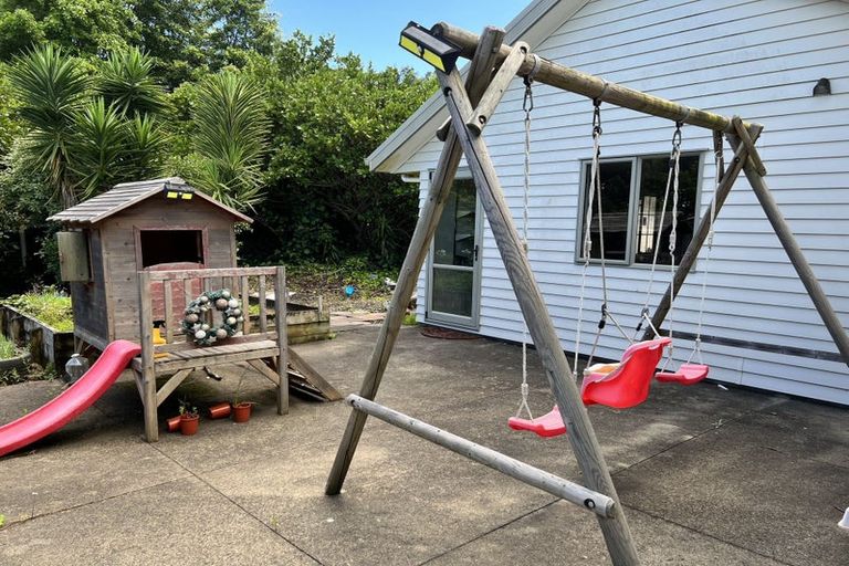 Photo of property in 249 Whitford-maraetai Road, Whitford, Howick, 2571