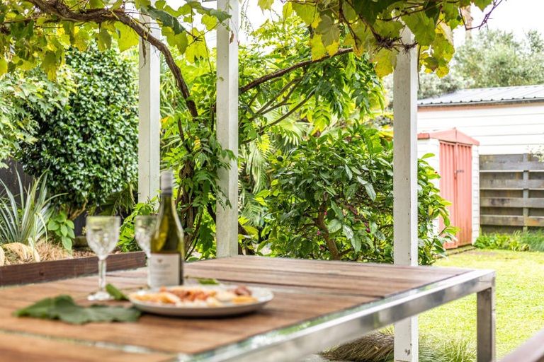 Photo of property in 3 Fleet Street, Glenbrook, Waiuku, 2681