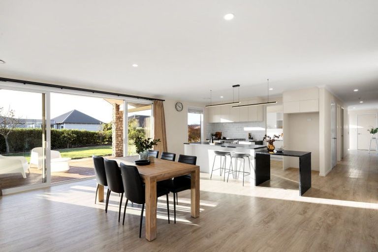 Photo of property in 41 Alan Livingston Drive, Cambridge, 3434