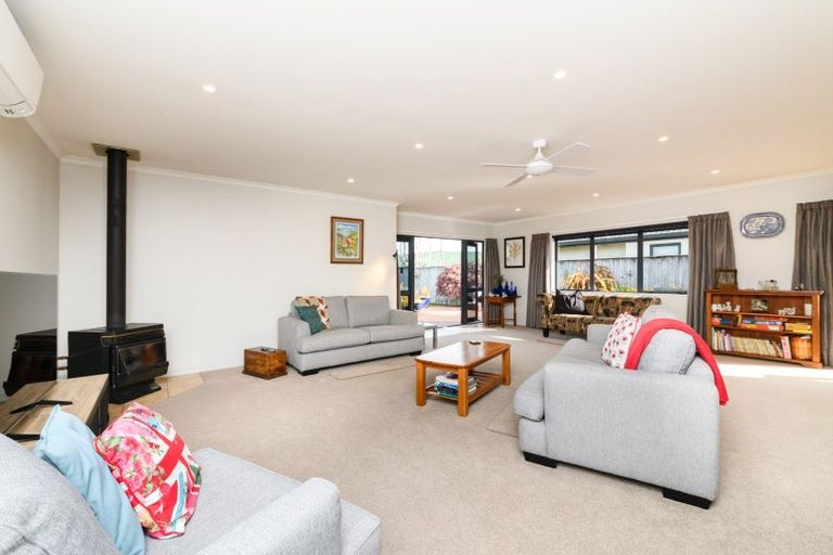 Photo of property in 10 Ursula Drive, Feilding, 4702