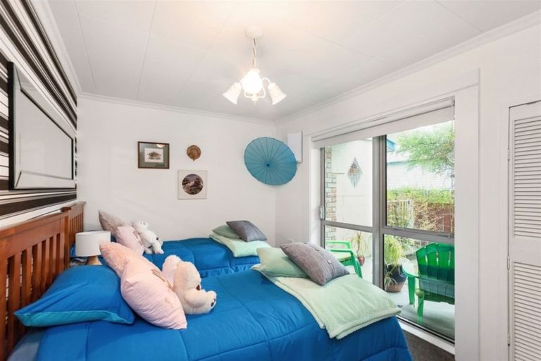 Photo of property in 41 Main Road, Redcliffs, Christchurch, 8081