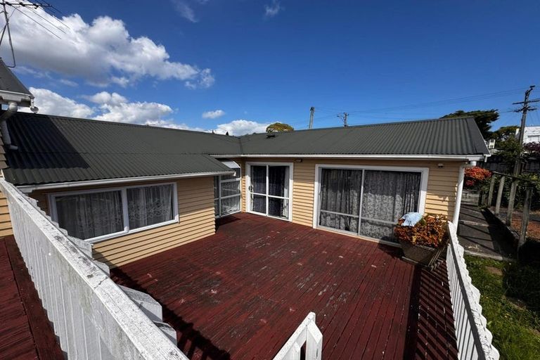 Photo of property in 1/26 Plunket Avenue, Papatoetoe, Auckland, 2104
