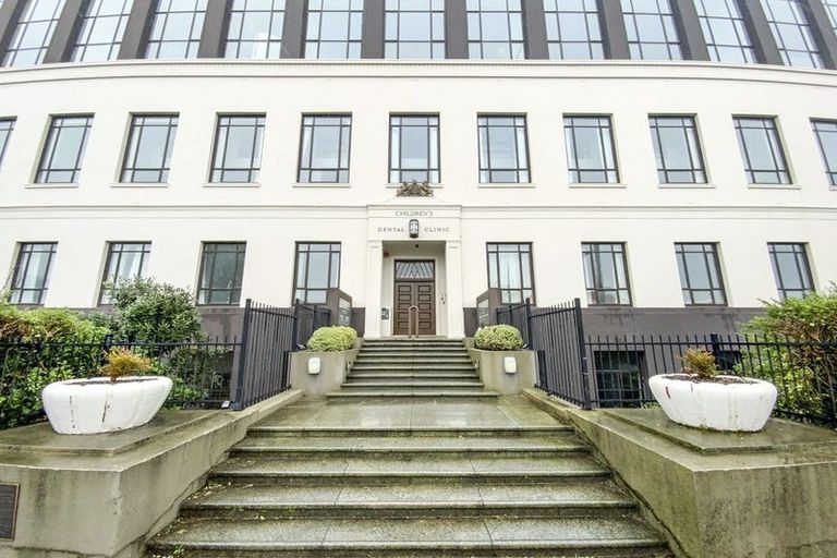 Photo of property in Augusta Apartments, 21/254 Willis Street, Te Aro, Wellington, 6011