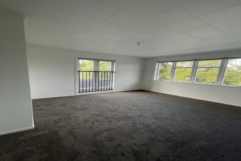Photo of property in 20 Woodside Road, Massey, Auckland, 0614