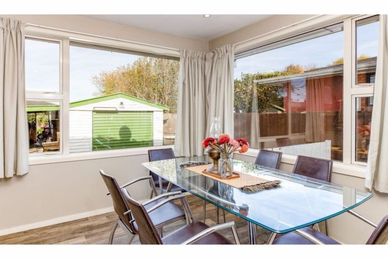 Photo of property in 72 Wingate Street, Redwood, Christchurch, 8051