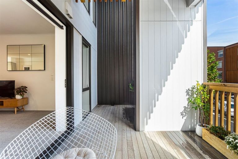 Photo of property in 217 Hobsonville Point Road, Hobsonville, Auckland, 0616