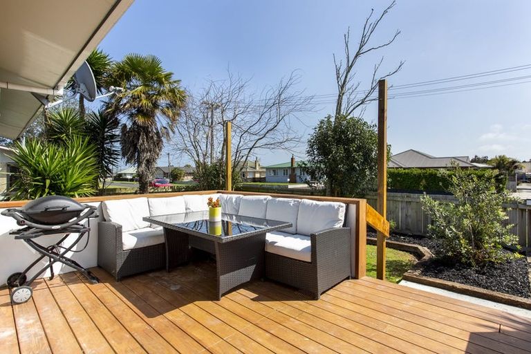 Photo of property in 2/13 Warriston Avenue, Waiuku, 2123