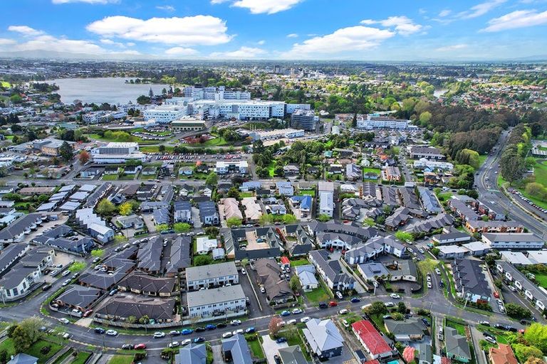 Photo of property in 8/29 Beatty Street, Melville, Hamilton, 3206