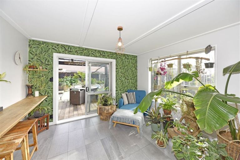 Photo of property in 2/16 Steadman Road, Broomfield, Christchurch, 8042