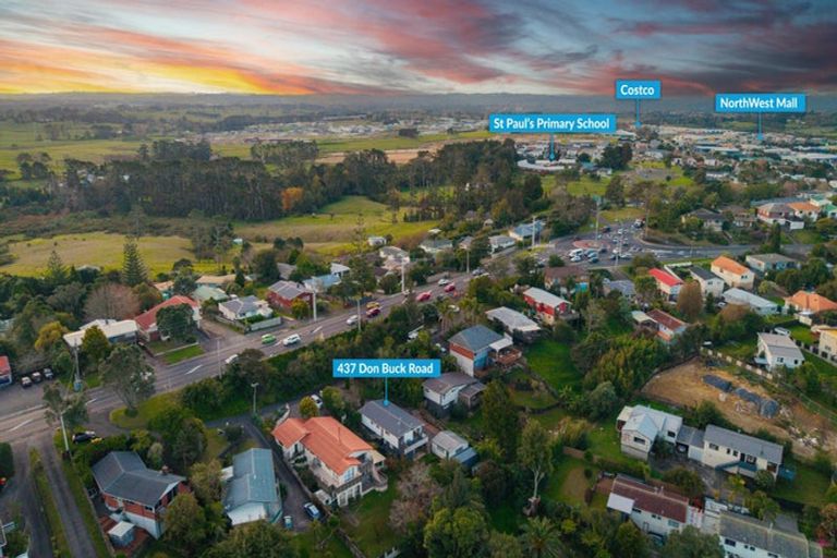 Photo of property in 437 Don Buck Road, Massey, Auckland, 0614