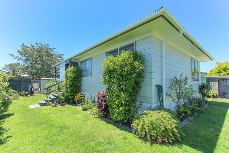 Photo of property in 21a Pohutukawa Drive, Owhata, Rotorua, 3010