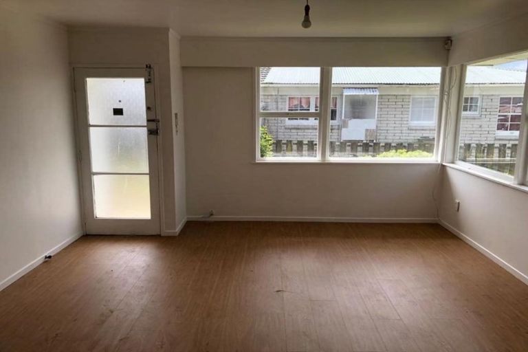 Photo of property in 2/24 Gray Avenue, Mangere East, Auckland, 2024