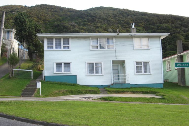 Photo of property in 3 Willcox Grove, Naenae, Lower Hutt, 5011