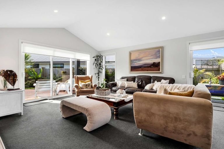 Photo of property in 4 Mida Close, Papamoa Beach, Papamoa, 3118