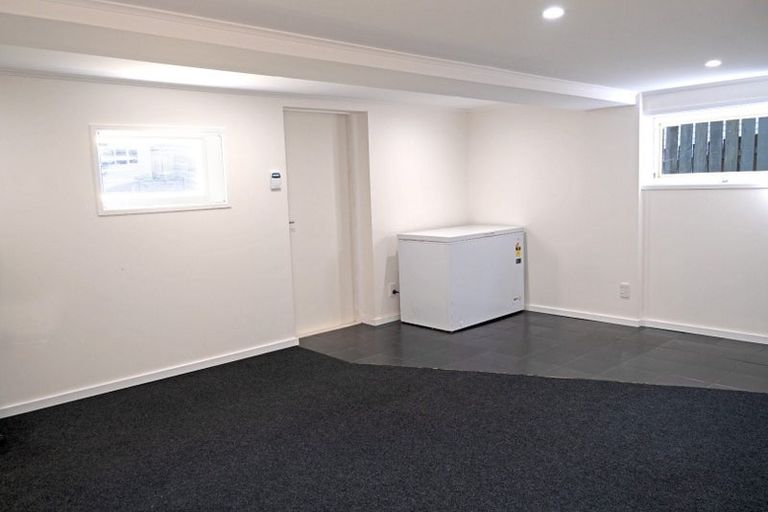 Photo of property in 7 Farringdon Street, Glen Innes, Auckland, 1072