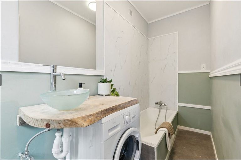 Photo of property in 36 Reuben Avenue, Brooklyn, Wellington, 6021