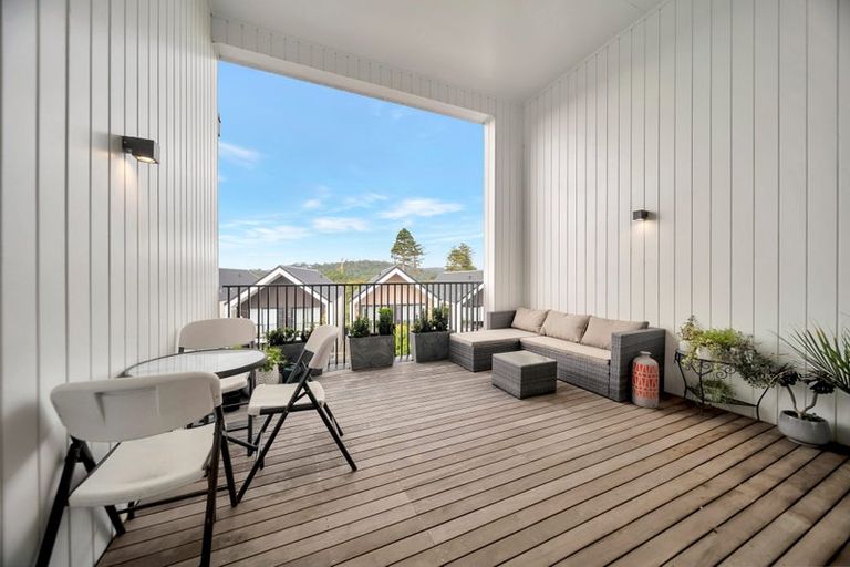 Photo of property in 80 Rangihina Road, Hobsonville, Auckland, 0616