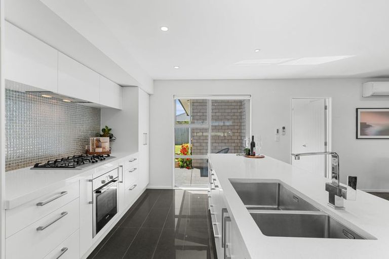 Photo of property in 37 Gartrell Road, Wigram, Christchurch, 8042