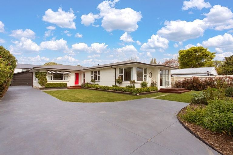 Photo of property in 70 Grahams Road, Burnside, Christchurch, 8041