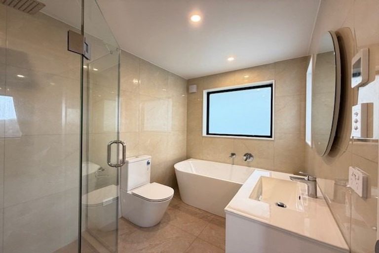 Photo of property in 13 Pacific Heights Road, Orewa, 0931