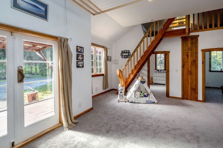 Photo of property in 350c Mt Holdsworth Road, Mount Holdsworth, Carterton, 5791