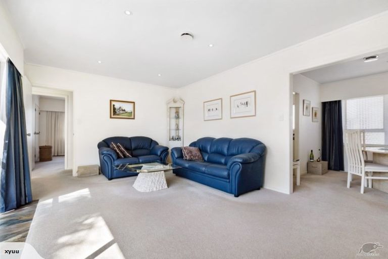 Photo of property in 2/21 Hattaway Avenue, Bucklands Beach, Auckland, 2012