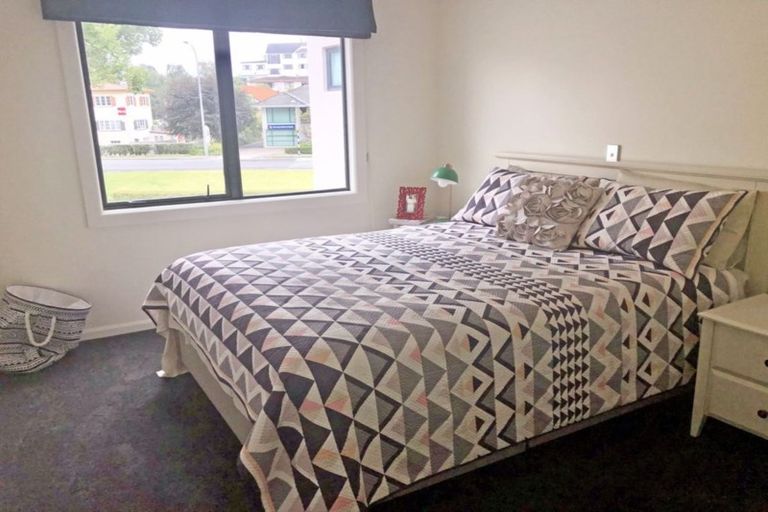 Photo of property in 4/2 Sixth Avenue, Tauranga, 3110