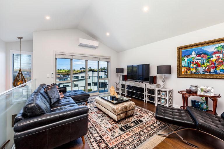 Photo of property in 97 Voyager Drive, Gulf Harbour, Whangaparaoa, 0930