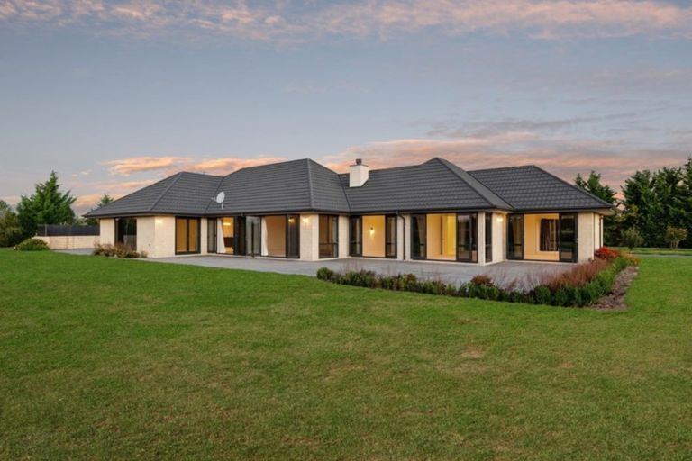 Photo of property in 199 Johns Road, Rangiora, 7400