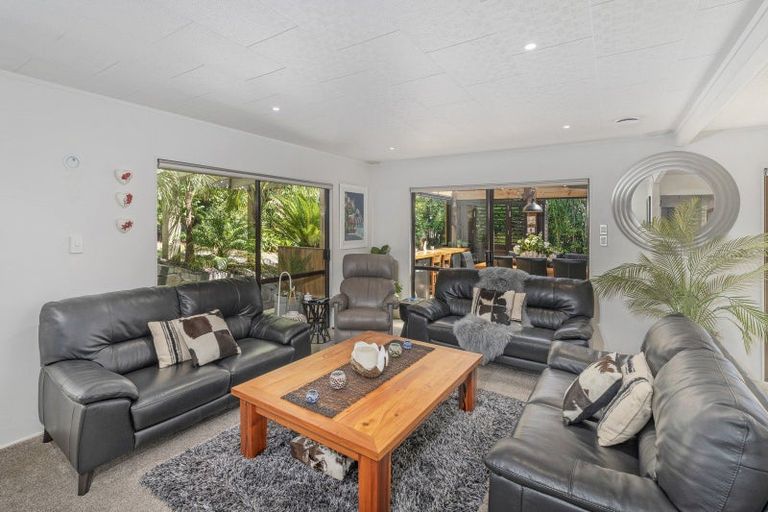 Photo of property in 112 Marram Place, Matarangi, Whitianga, 3592